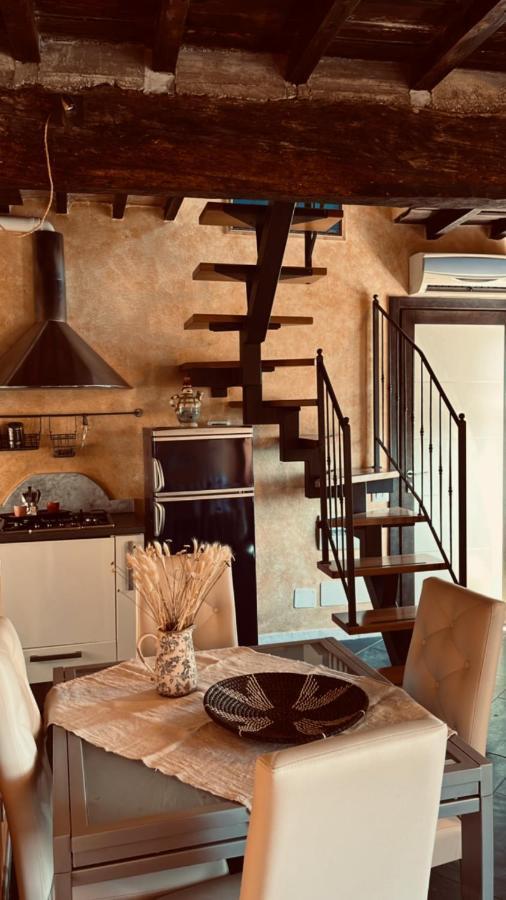 Casa Vacanze Le Tre Casette アメーリア エクステリア 写真