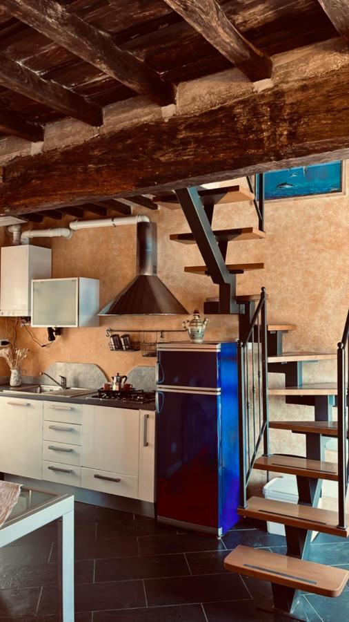 Casa Vacanze Le Tre Casette アメーリア エクステリア 写真